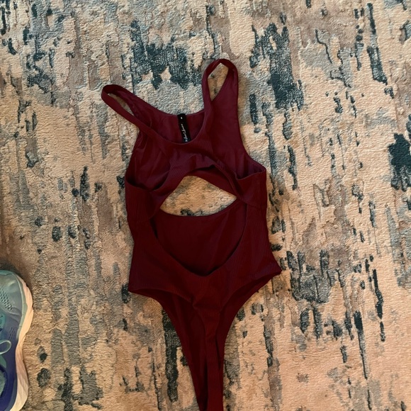 For Love and Lemons Rib Keyhole Bodysuit Burgundy Size Small - Picture 5 of 5